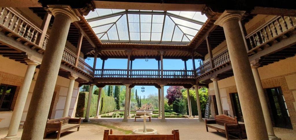 Casa Palacio Toledo Puy Du Fou Exterior foto